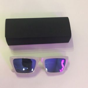 Women’s sunglasses